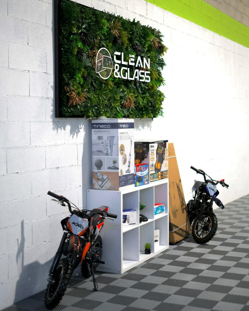 CADEAUX-CLEAN-AND-GLASS-REIMS-min